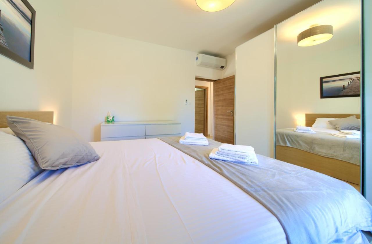 Tramonto Apartment Krk Town Luaran gambar